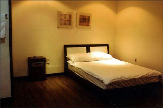 Rnb Town Pension Seogwipo Exterior photo